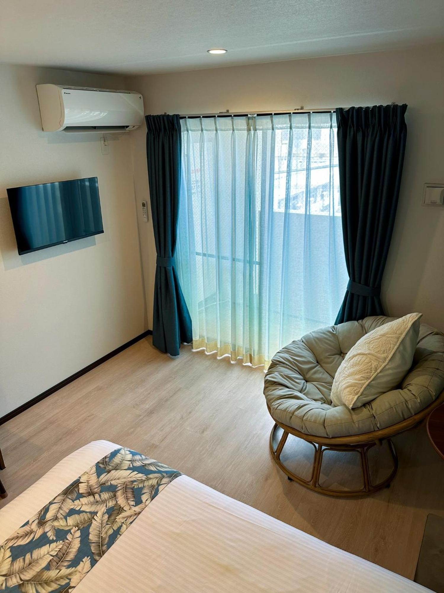 Kohala　Hotel Наха Екстер'єр фото